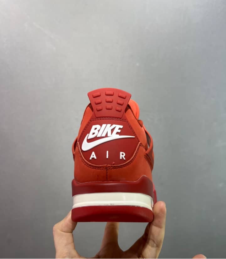 Air Jordan 4 Retro OG SP
Nigel Sylvester Brick by Brick